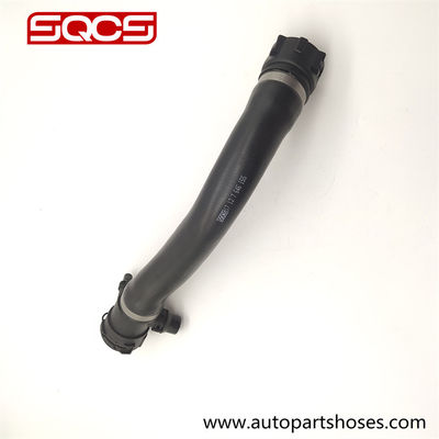 Tuyau de liquide réfrigérant de la voiture A17127646155, tuyau 17127646155 de charge de X3 F26 X4 2.0i BMW F25