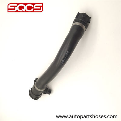 Tuyau de liquide réfrigérant de la voiture A17127646155, tuyau 17127646155 de charge de X3 F26 X4 2.0i BMW F25